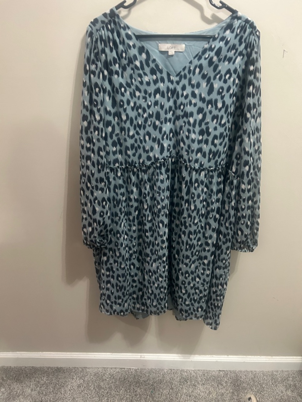 LOFT Blue Animal Print V-Neck Long Sleeve Dress